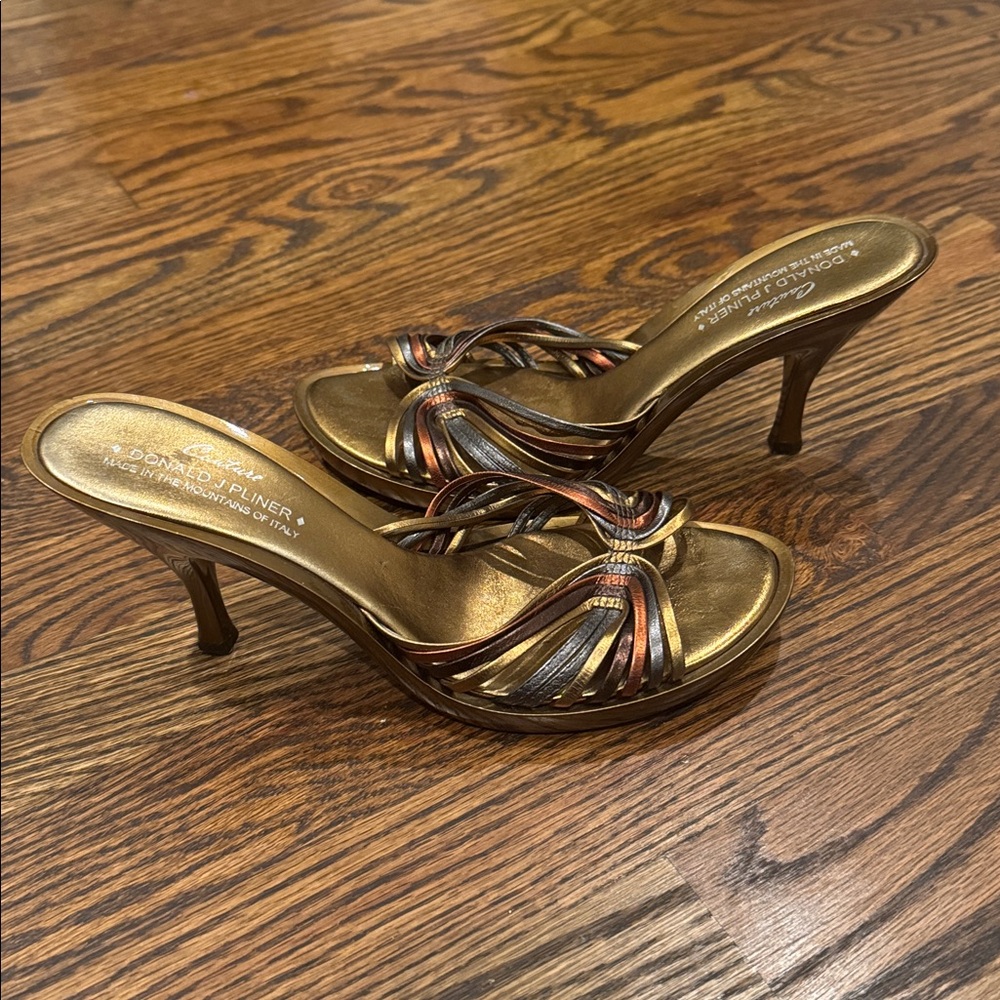 Donald J. Pliner Gold and Bronze Sandals